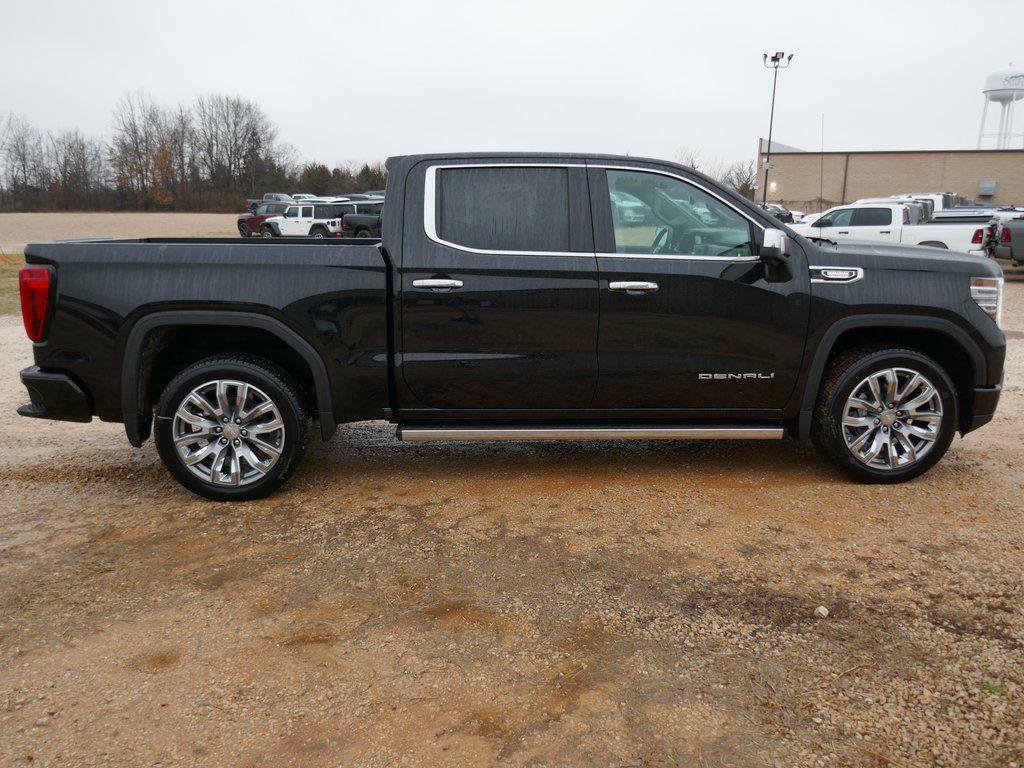 New 2026 GMC Sierra 1500 Denali image 2