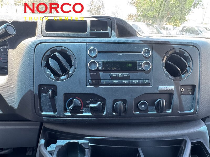 Used 2014 Ford E-250 and Econoline 250 w/ Power Group RWD image 22