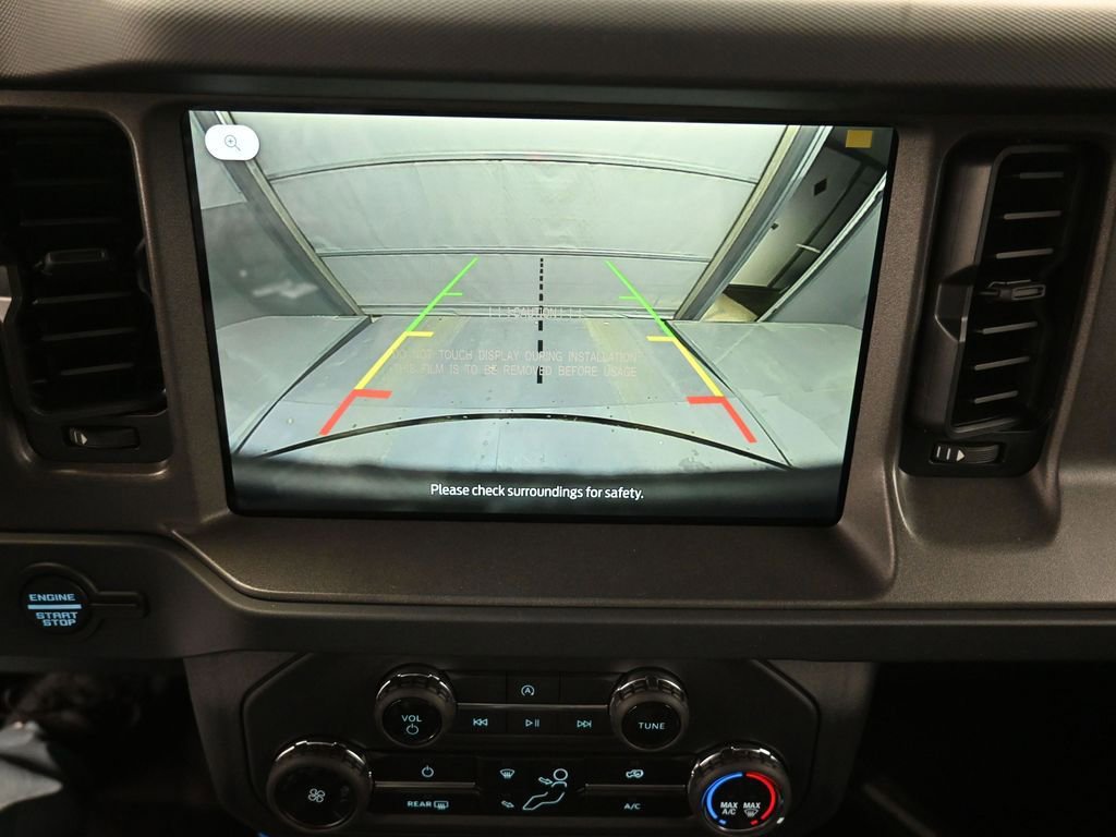 New 2025 Ford Bronco Badlands image 3