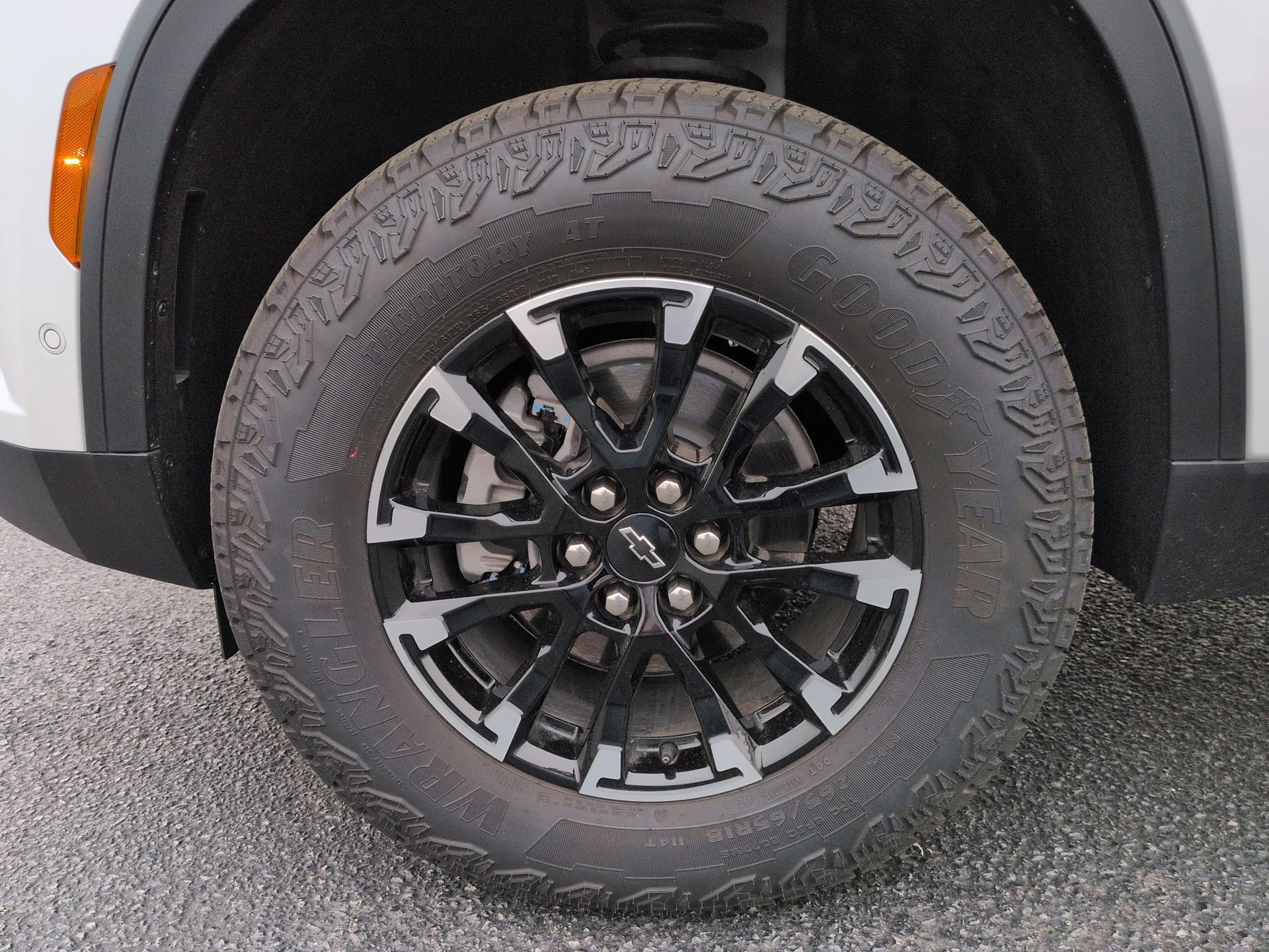 Certified 2025 Chevrolet Traverse Z71 w/ Enhanced Driving Package AWD/4WD image 34