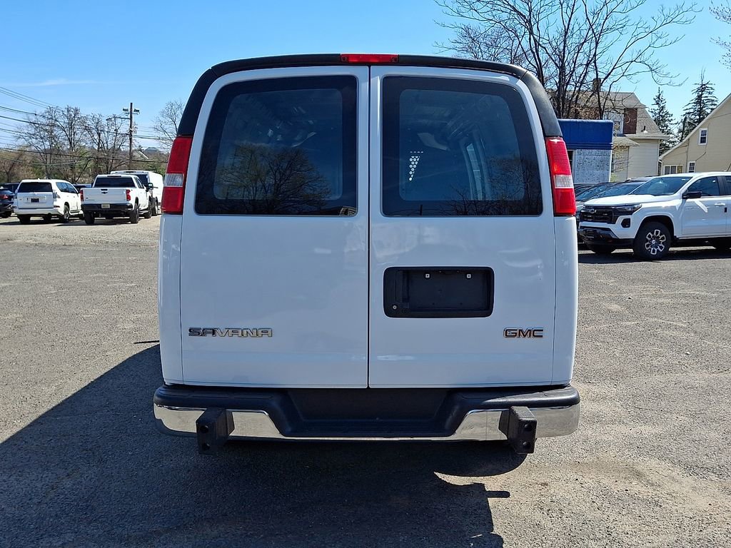 Used 2024 GMC Savana 2500 w/ Driver Convenience Package image 8