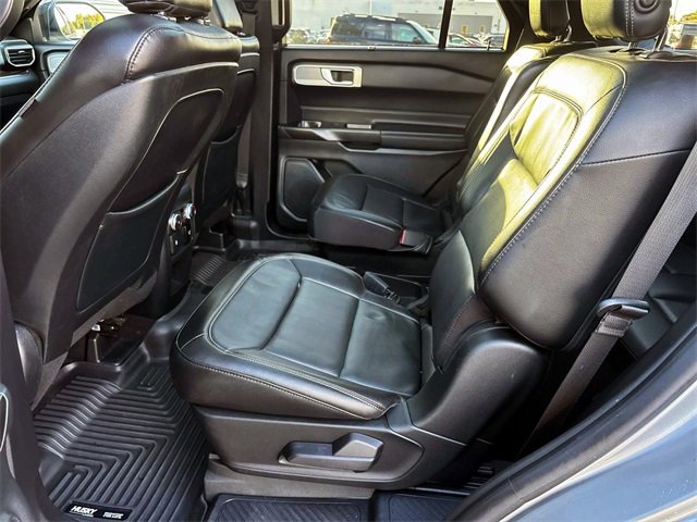 Used 2020 Ford Explorer Limited image 12