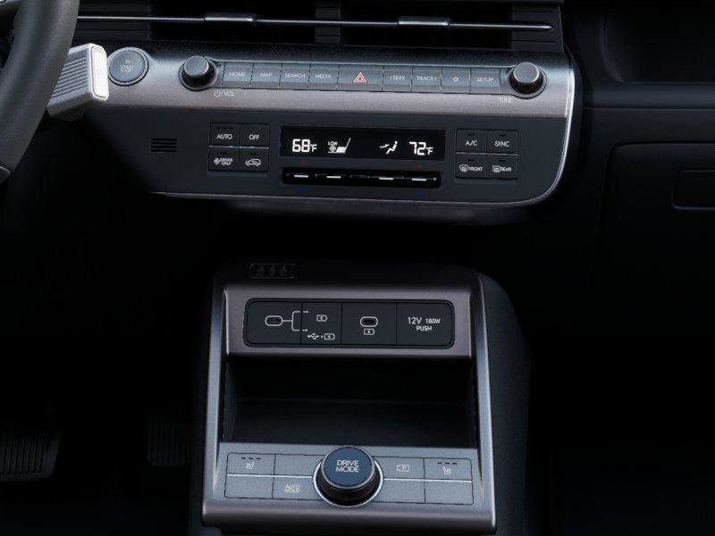 Used 2025 Hyundai Kona SEL FWD image 16