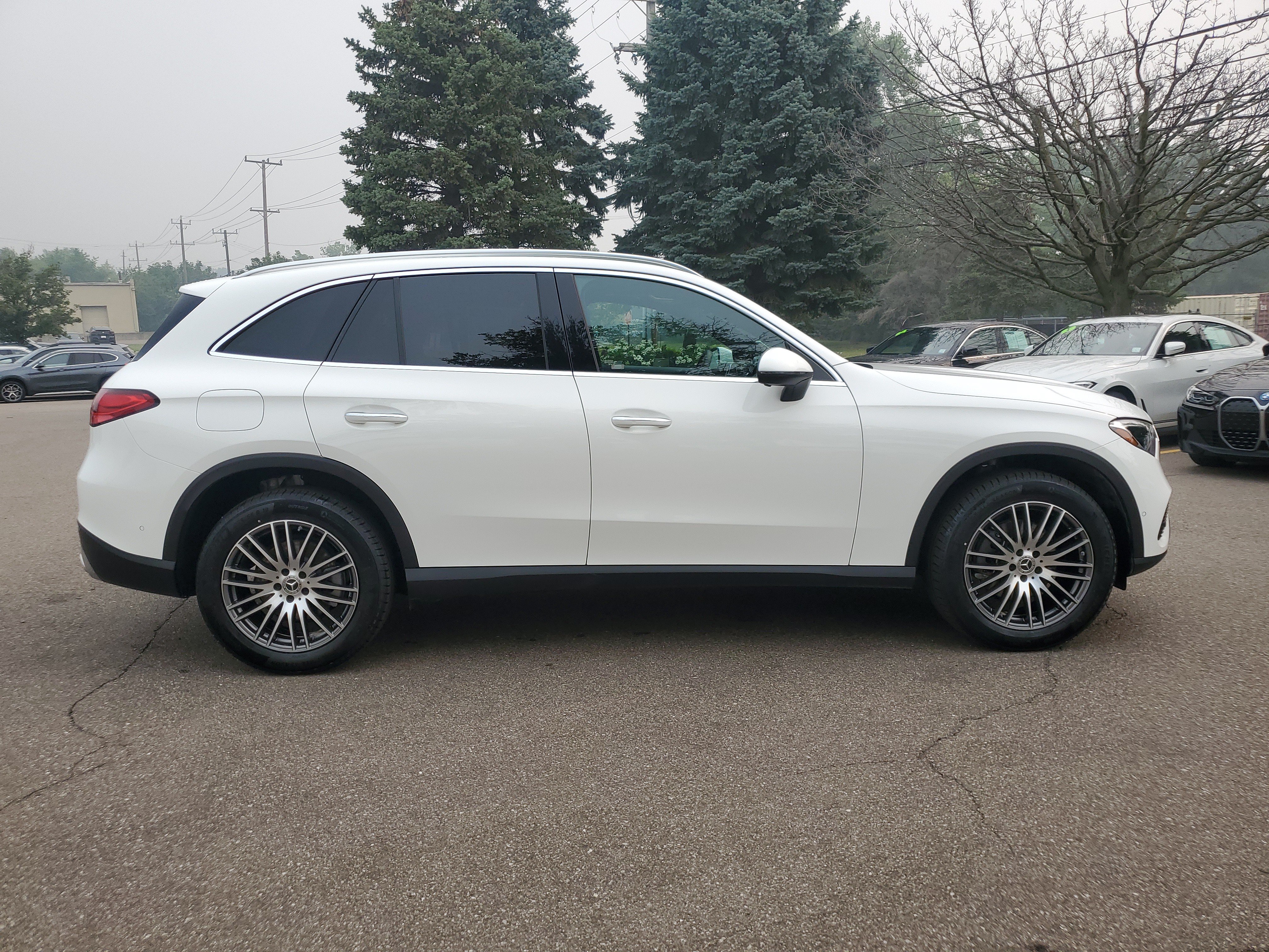 Used 2025 Mercedes-Benz GLC 300 image 6