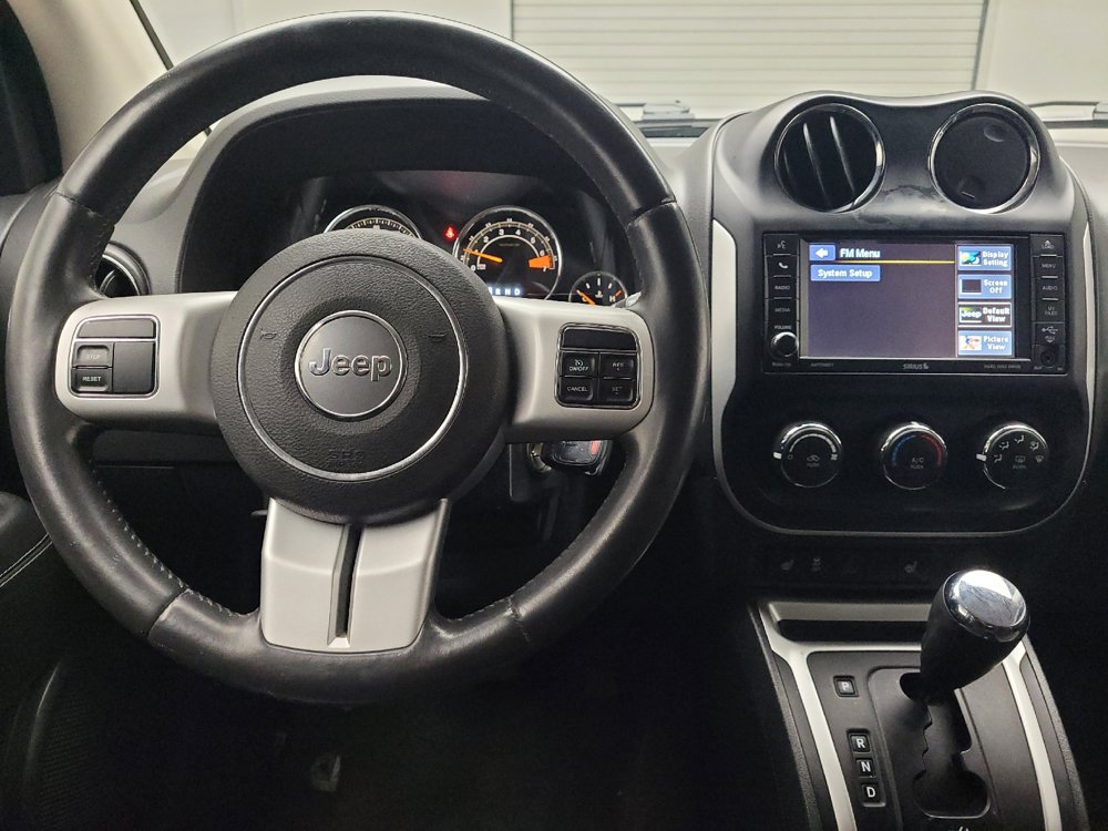 Used 2015 Jeep Compass Latitude AWD/4WD image 22