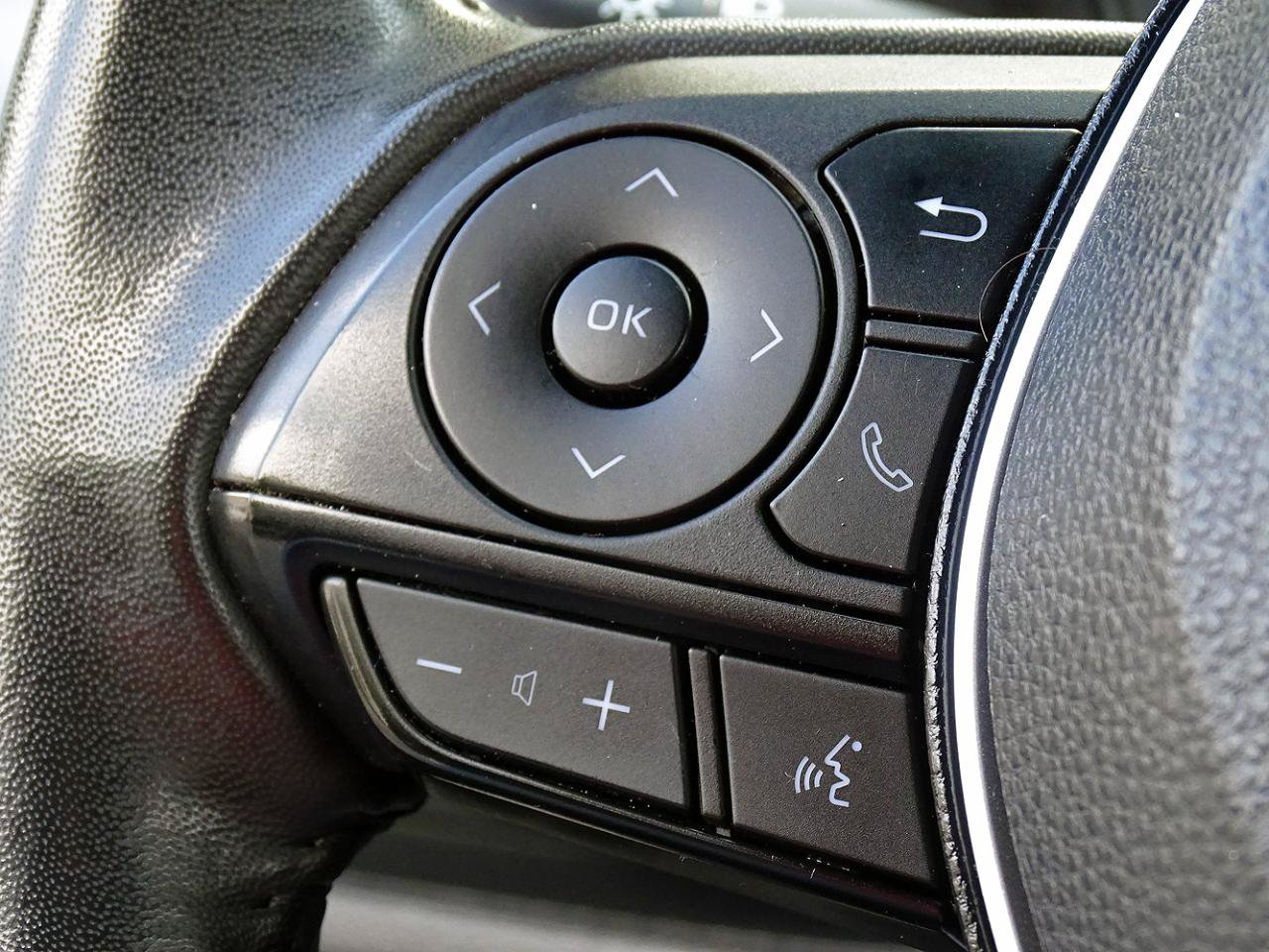 Used 2023 Toyota Corolla SE FWD image 34