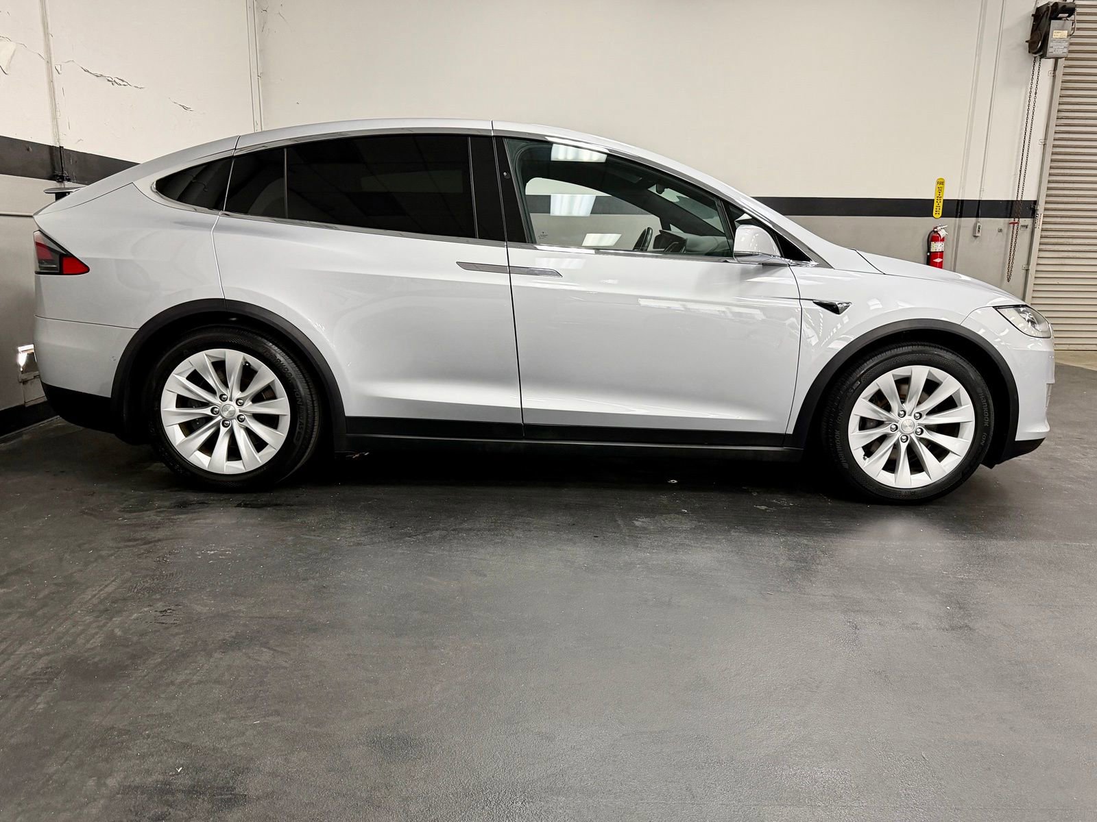 Used 2017 Tesla Model X 100D image 5