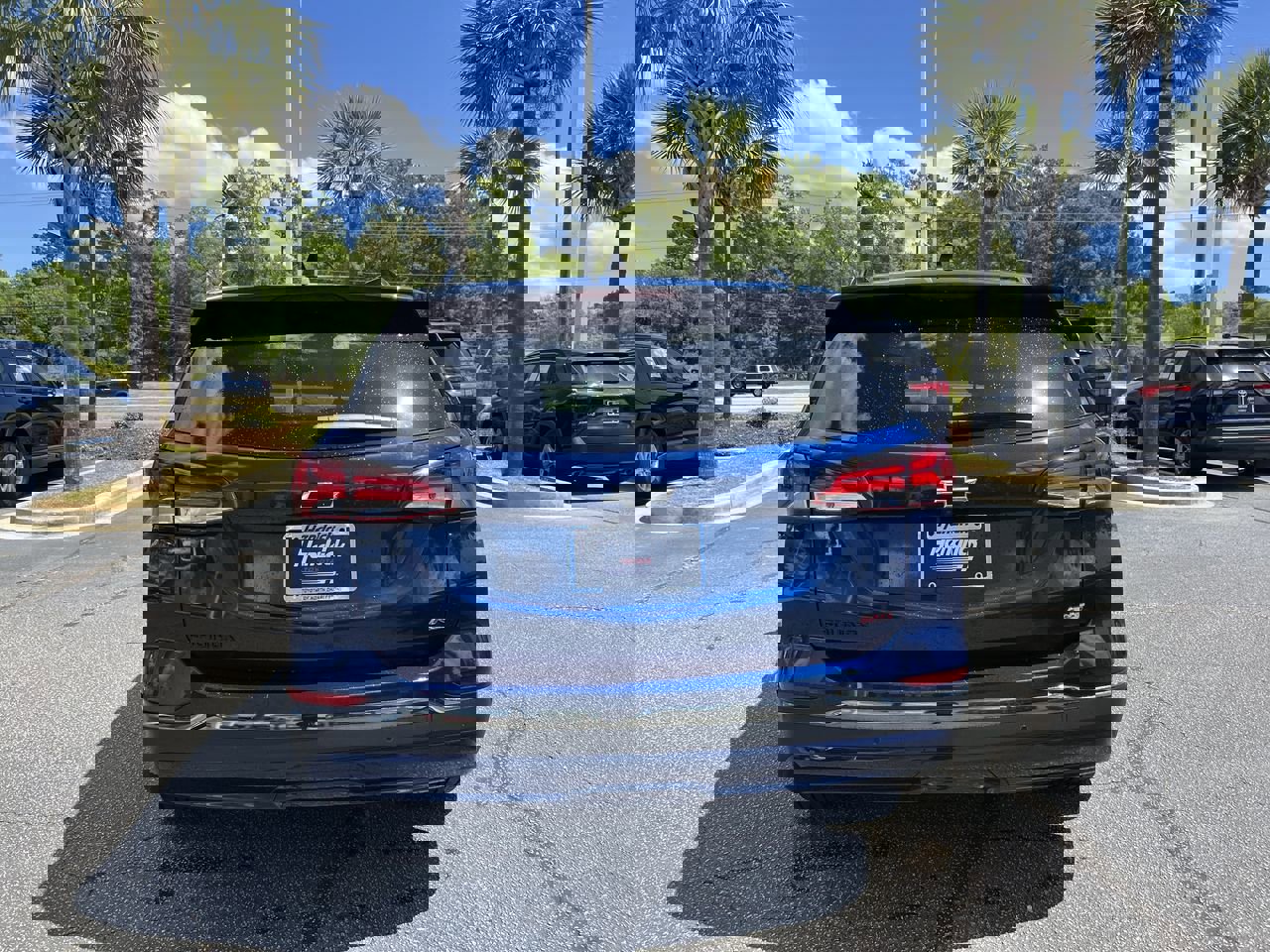 Used 2022 Chevrolet Equinox RS FWD image 9