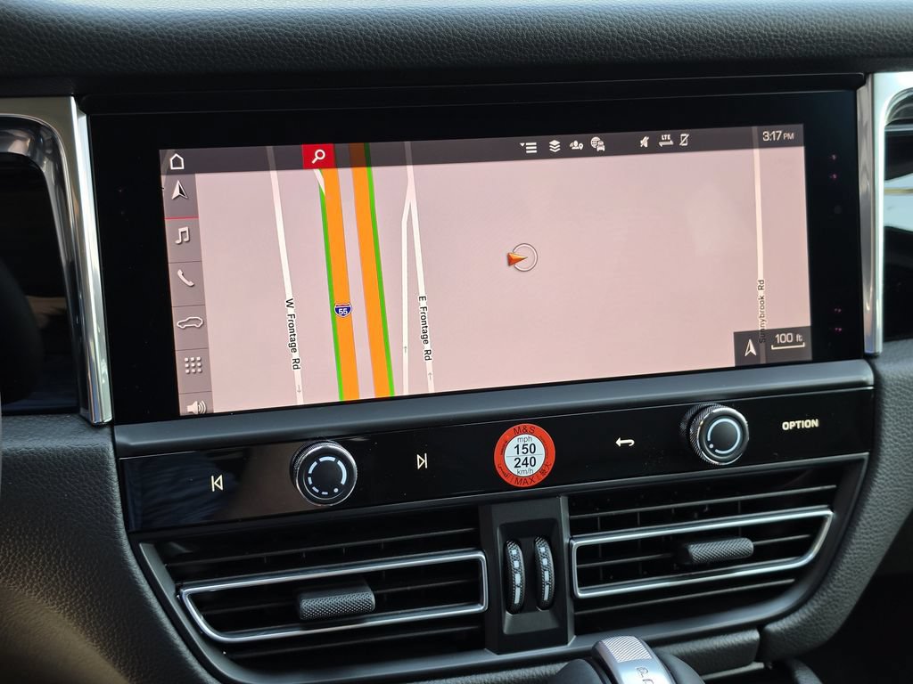 New 2026 Porsche Macan AWD/4WD image 24