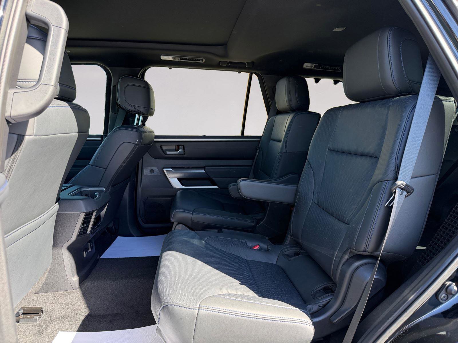Used 2025 Toyota Sequoia Platinum image 13