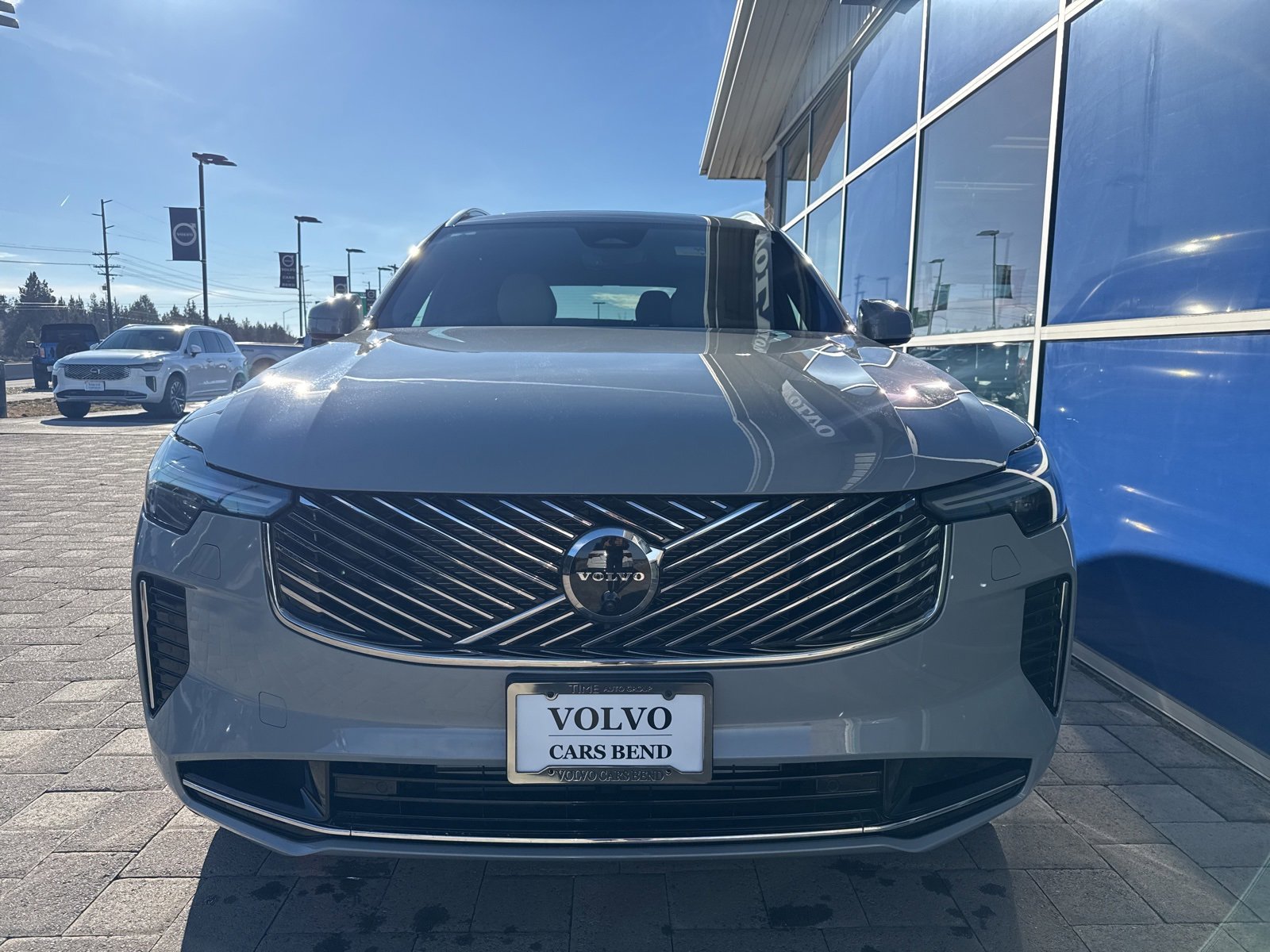 Used 2025 Volvo XC90 T8 Ultra w/ Protection Package Premier video 2