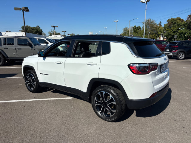 Used 2023 Jeep Compass Limited AWD/4WD image 7