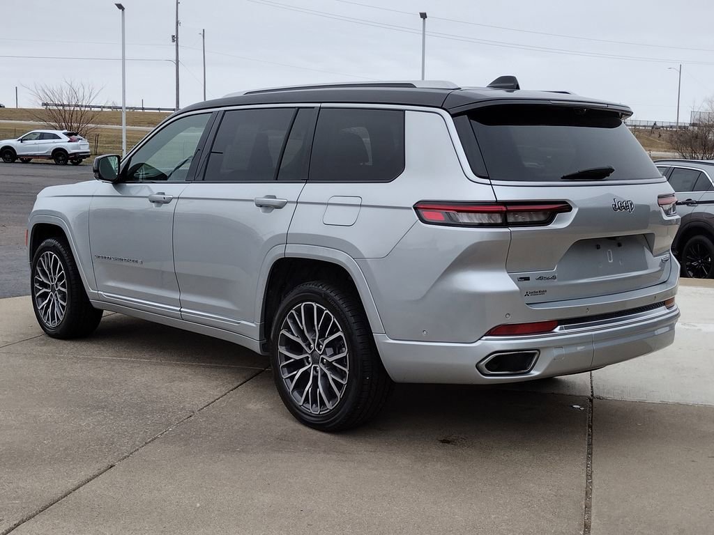 Used 2022 Jeep Grand Cherokee L Summit image 7