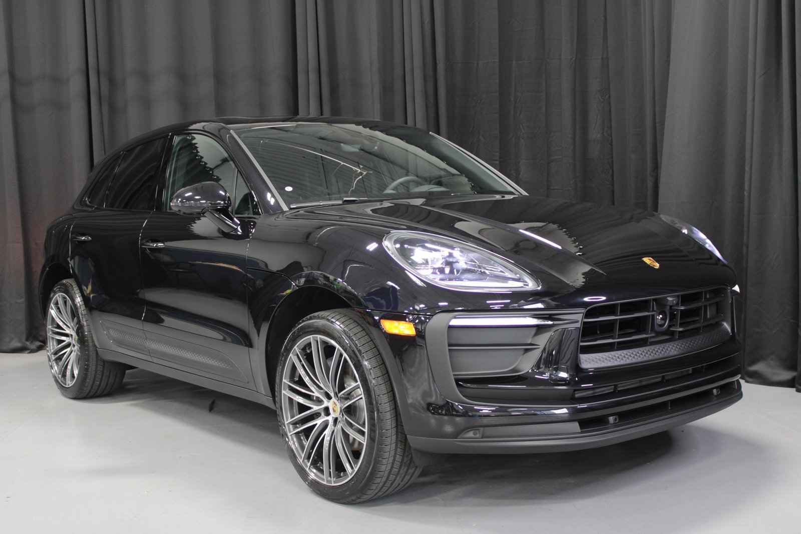 New 2026 Porsche Macan image 9
