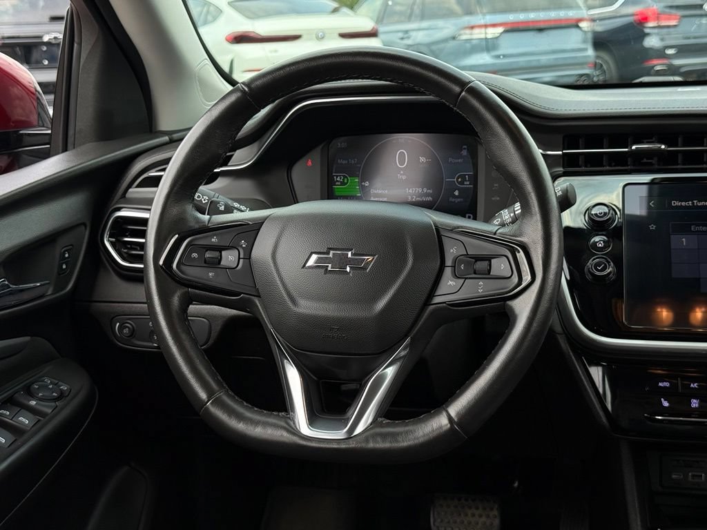 Used 2022 Chevrolet Bolt EUV LT w/ Comfort Package FWD image 6