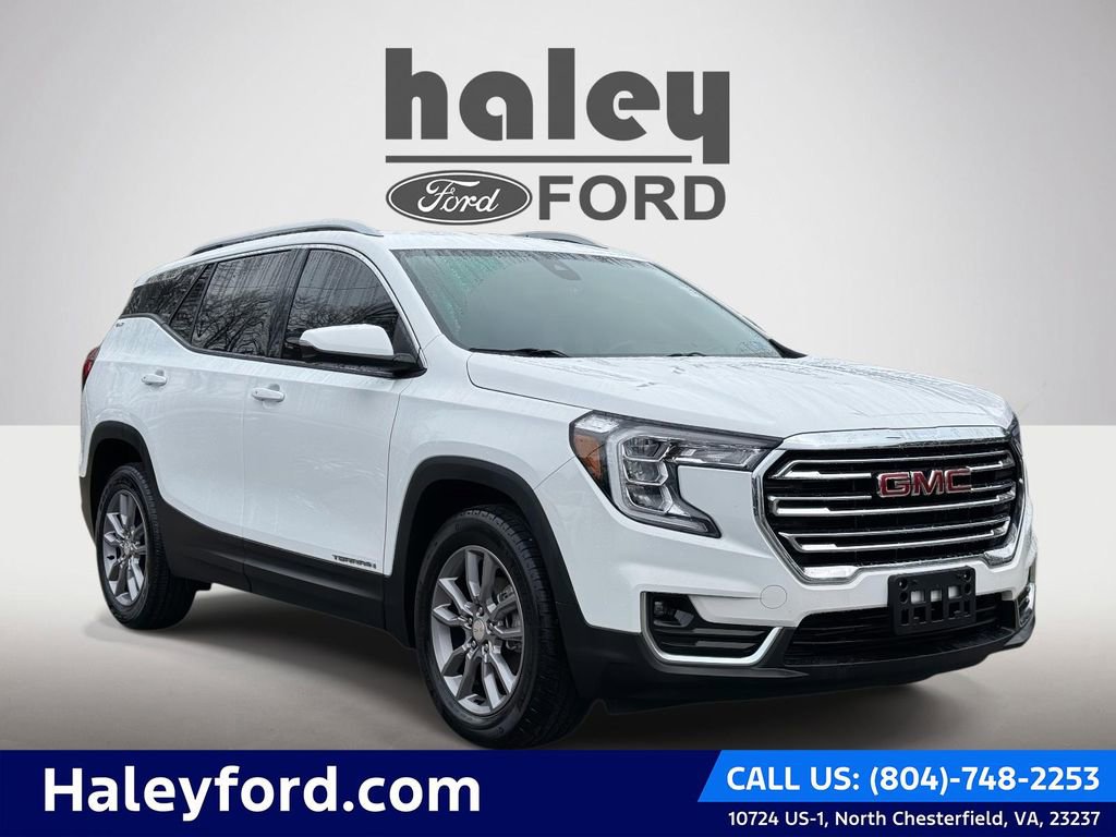 Used 2024 GMC Terrain SLT image 1