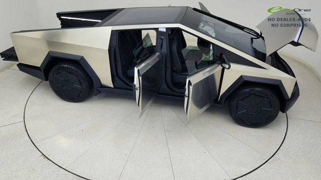 Used 2024 Tesla Cybertruck Cyberbeast AWD/4WD image 79