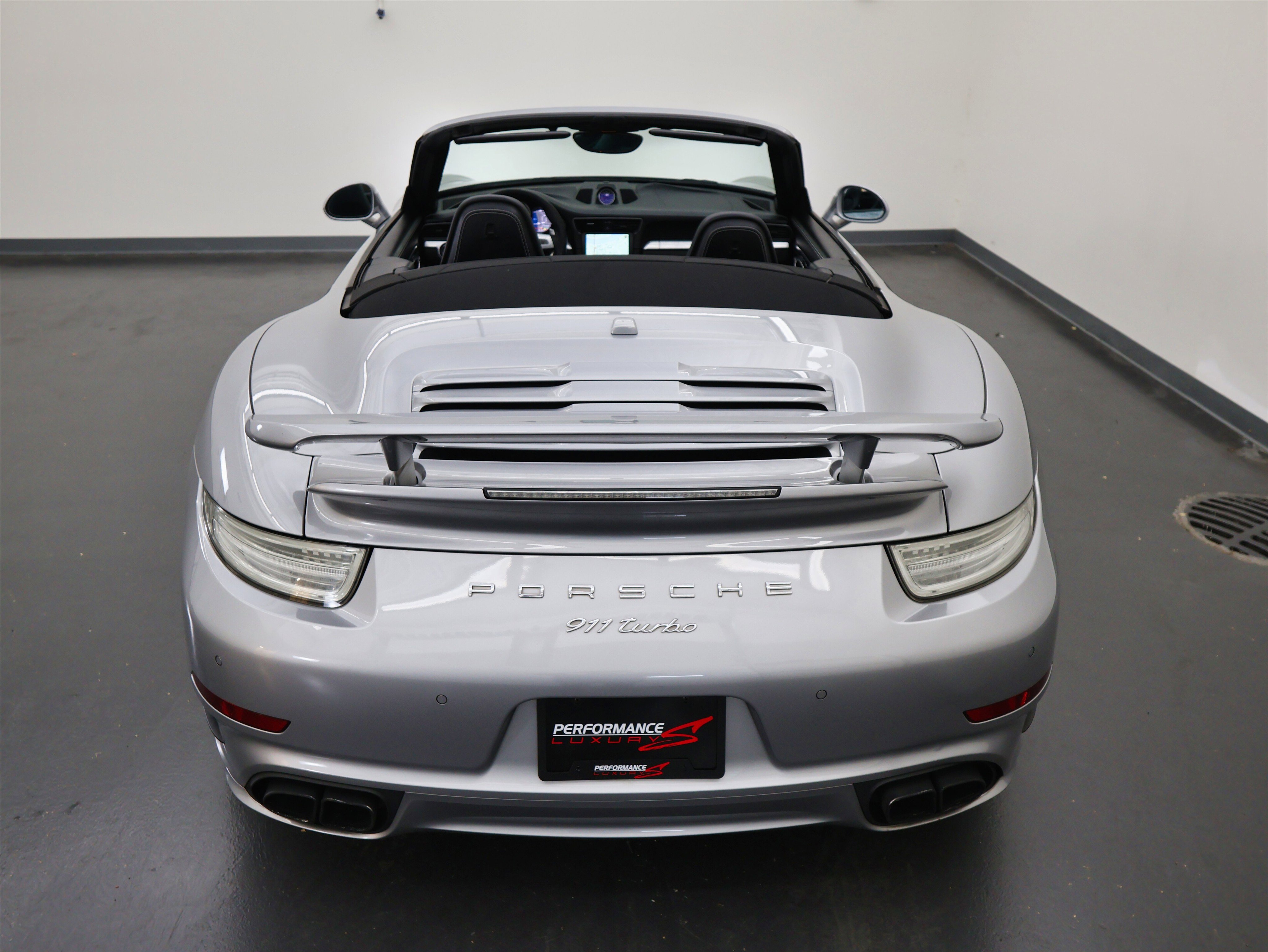 Used 2016 Porsche 911 Turbo image 11