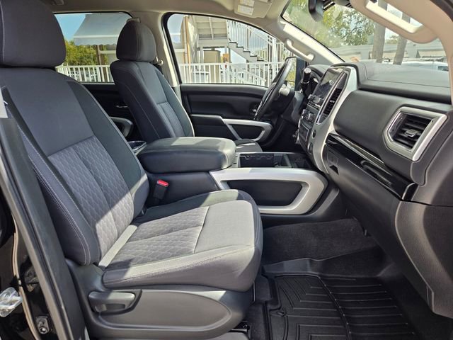 Used 2021 Nissan Titan SV w/ SV Convenience Package image 20