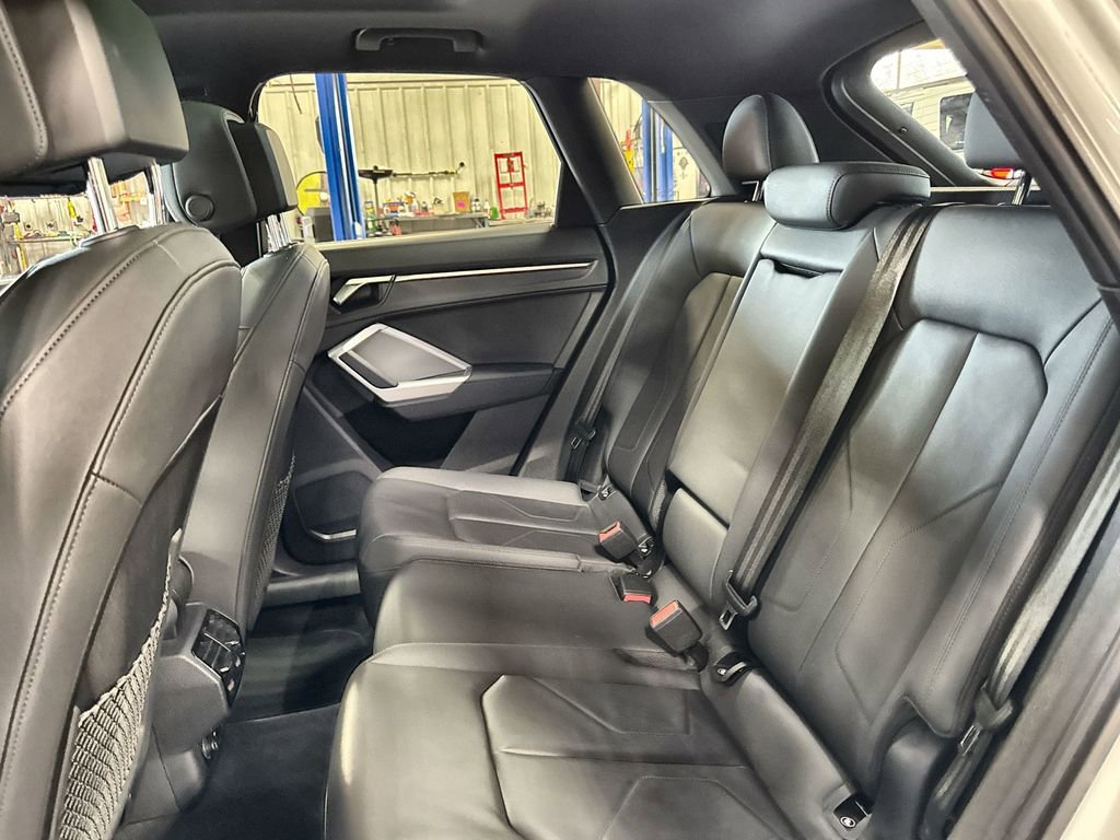 Used 2025 Audi Q3 2.0T Premium AWD/4WD image 24