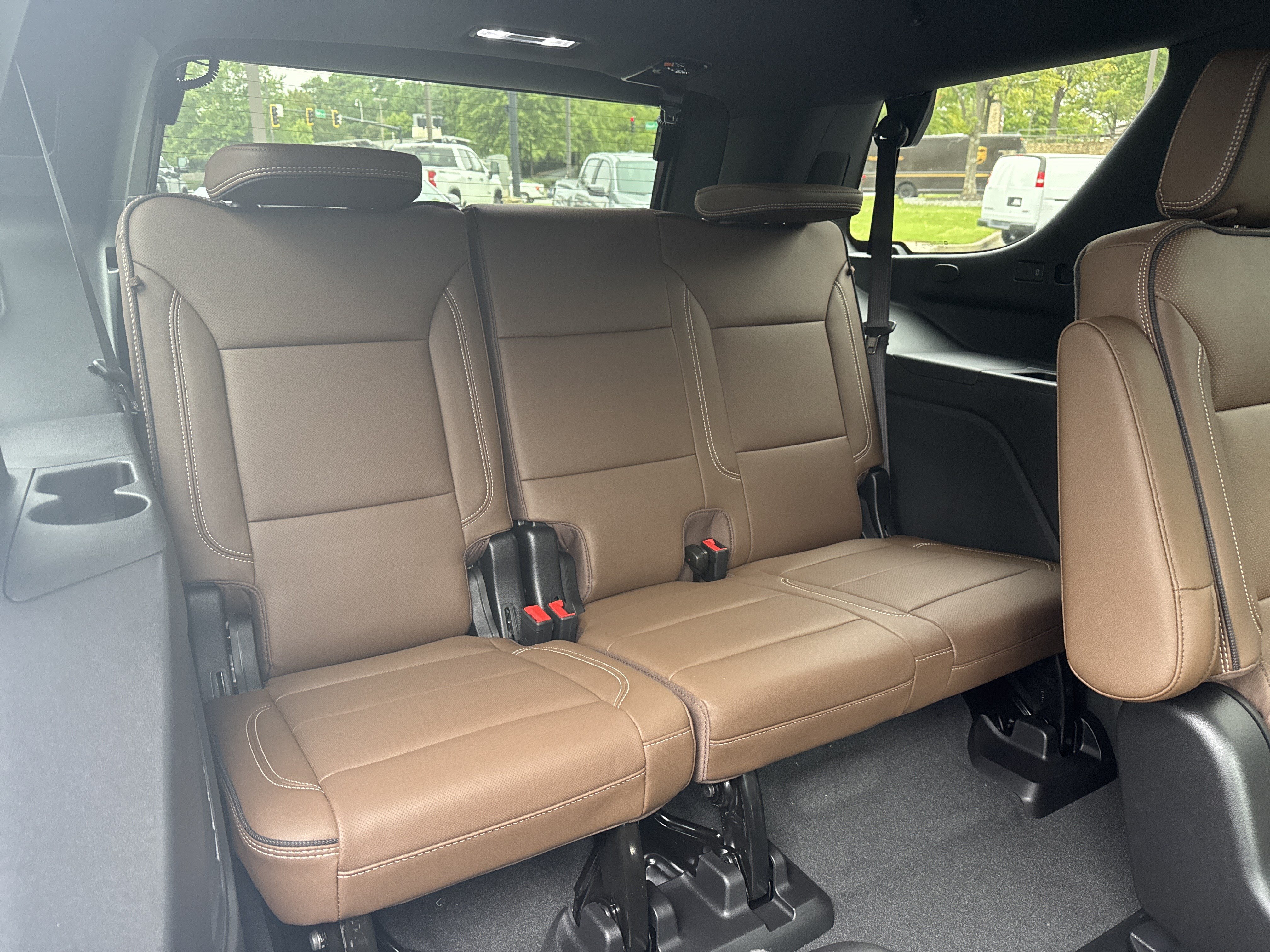 New 2026 Chevrolet Tahoe High Country w/ Sun And Tow Package AWD/4WD image 16