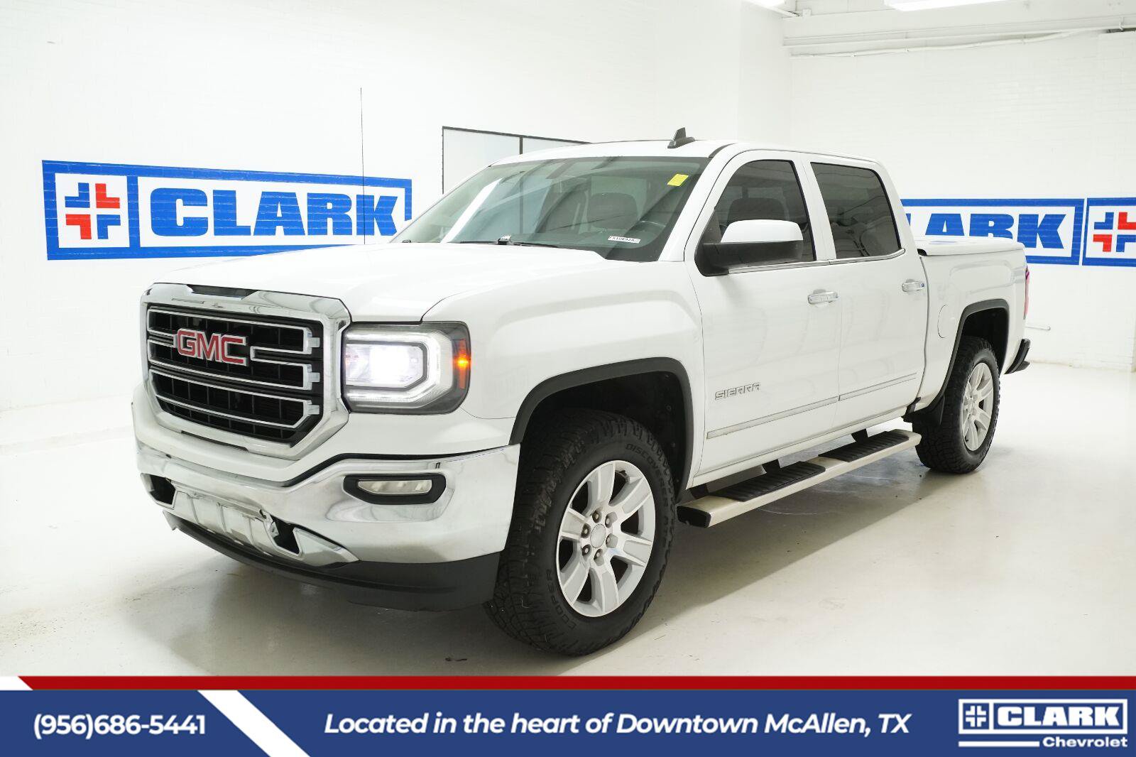 Used 2017 GMC Sierra 1500 SLE w/ SLE Value Package RWD image 1