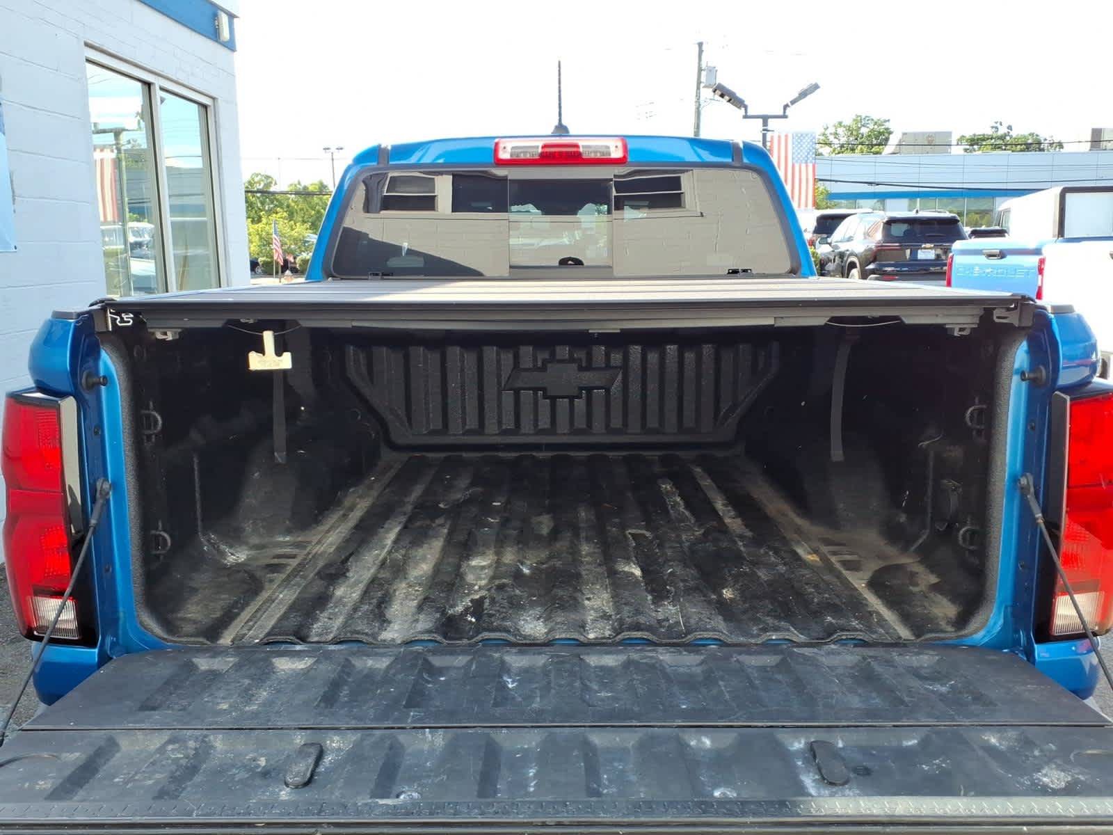 Used 2024 Chevrolet Colorado LT w/ LT Convenience Package III AWD/4WD image 19