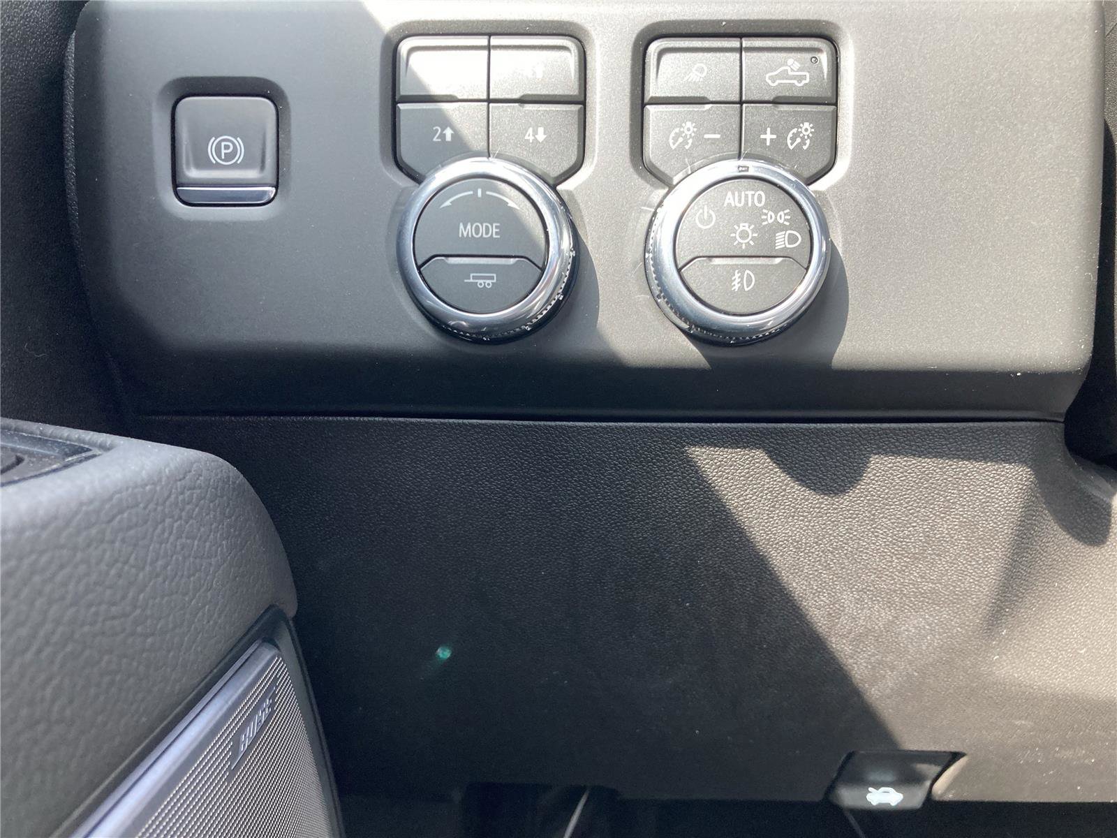 New 2026 GMC Sierra 2500 Denali w/ Denali Reserve Package image 11