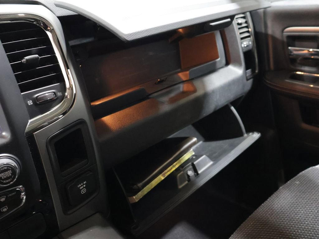 Used 2016 RAM 1500 Sport image 29