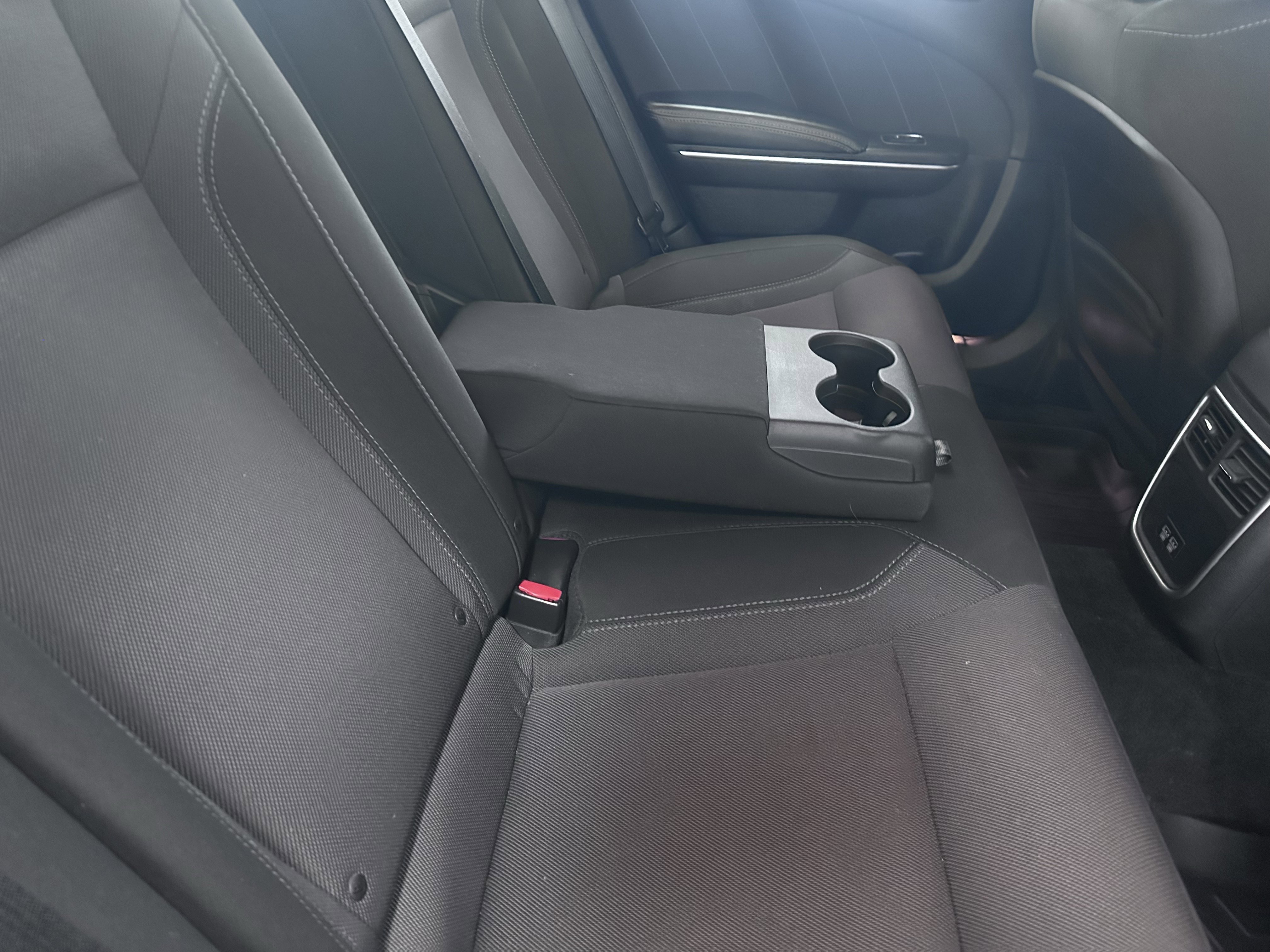 Used 2016 Dodge Charger R/T RWD image 32