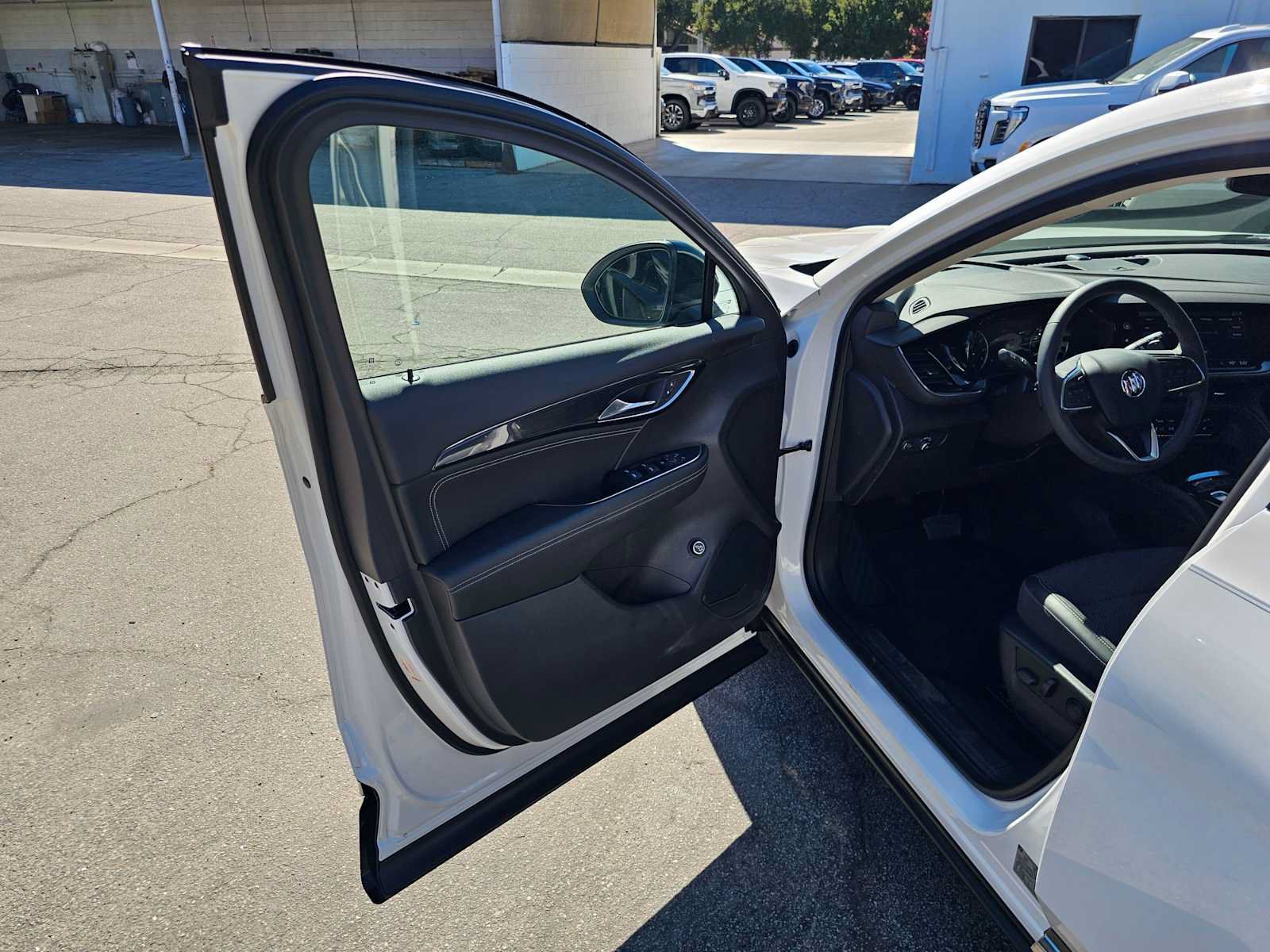 Used 2021 Buick Envision Preferred FWD image 19