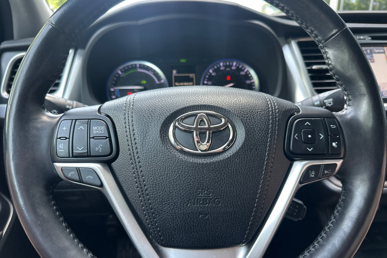Used 2017 Toyota Highlander Limited Platinum AWD/4WD image 30