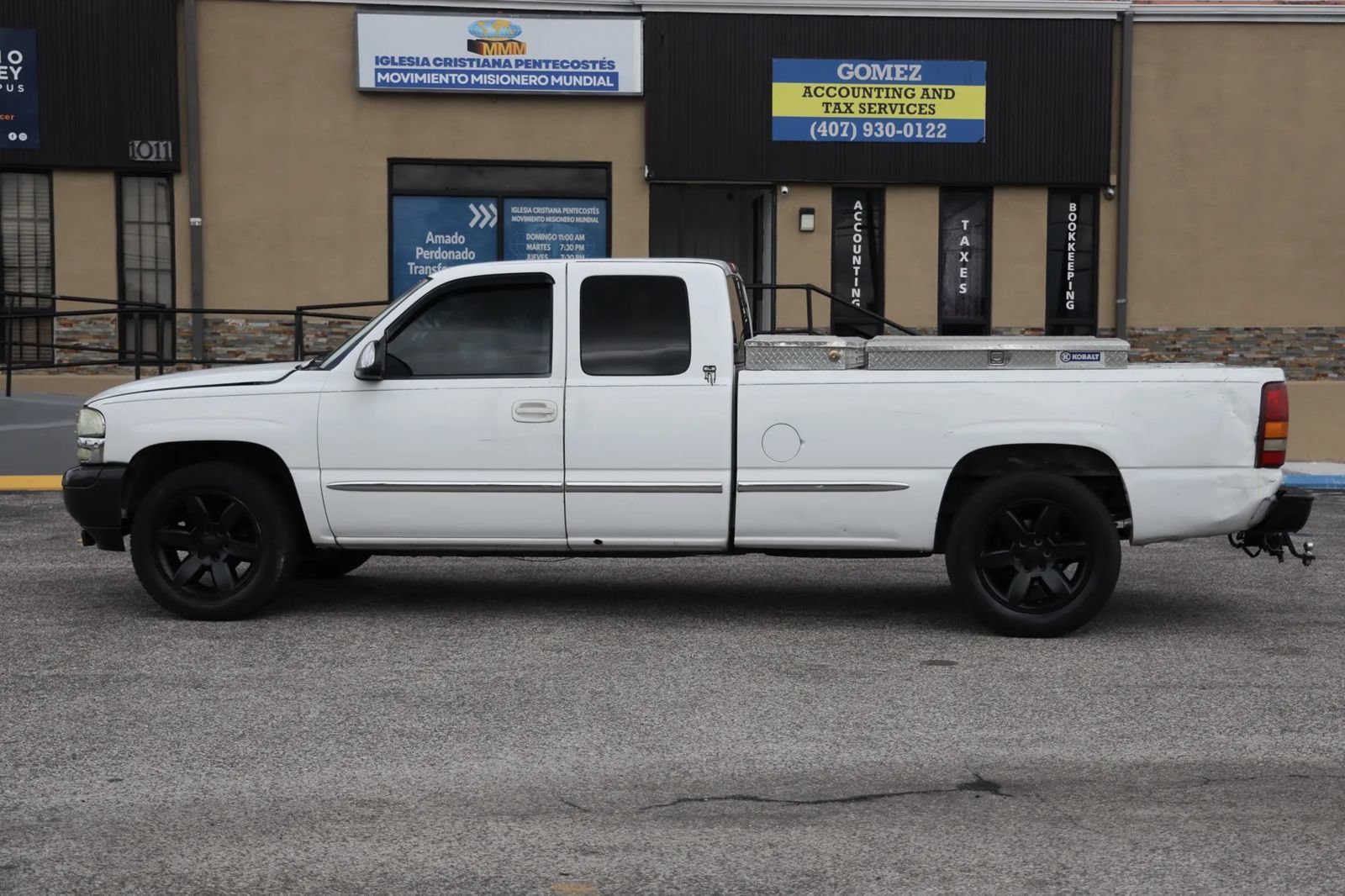 Used 2000 GMC Sierra 1500 2WD Extended Cab image 2