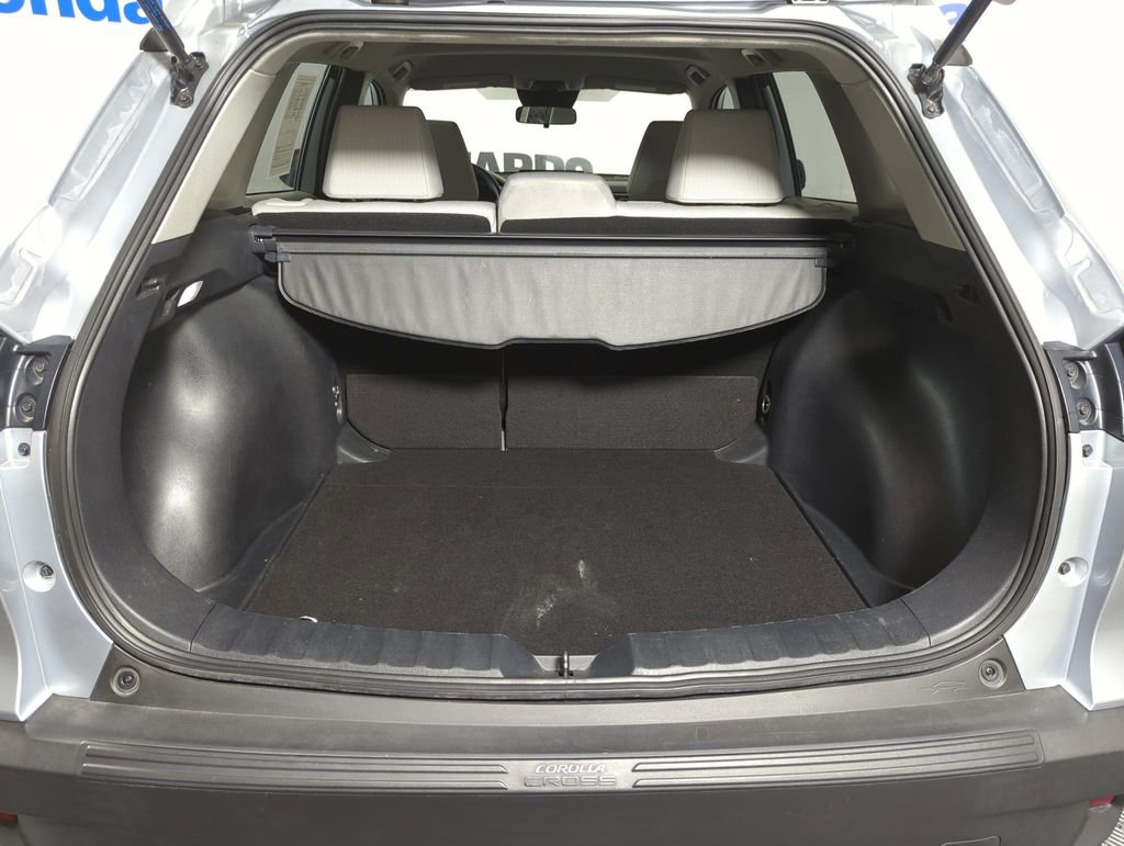 Used 2024 Toyota Corolla Cross L image 18