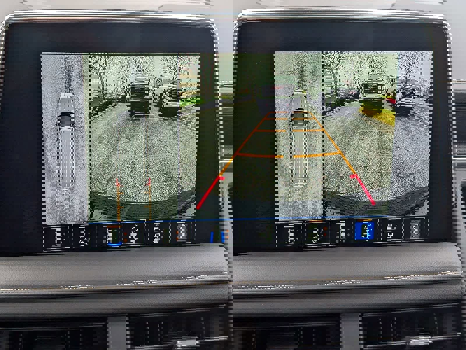 Certified 2023 GMC Yukon SLT w/ SLT Premium Package image 32