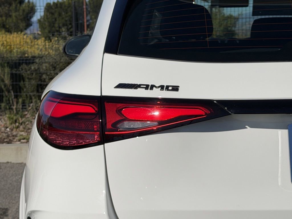 New 2026 Mercedes-Benz GLC 43 AMG 4MATIC image 11