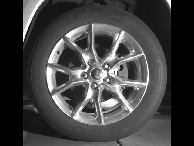Used 2015 Jeep Grand Cherokee Summit AWD/4WD image 9