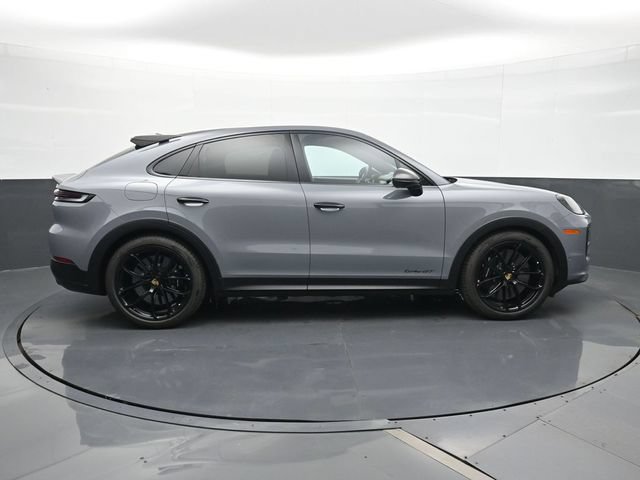 Certified 2024 Porsche Cayenne Turbo GT AWD/4WD image 24