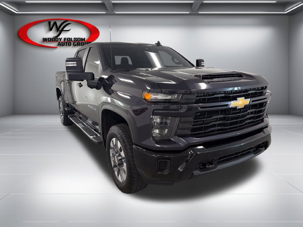 Used 2024 Chevrolet Silverado 2500 Custom w/ Custom Value Package AWD/4WD image 3