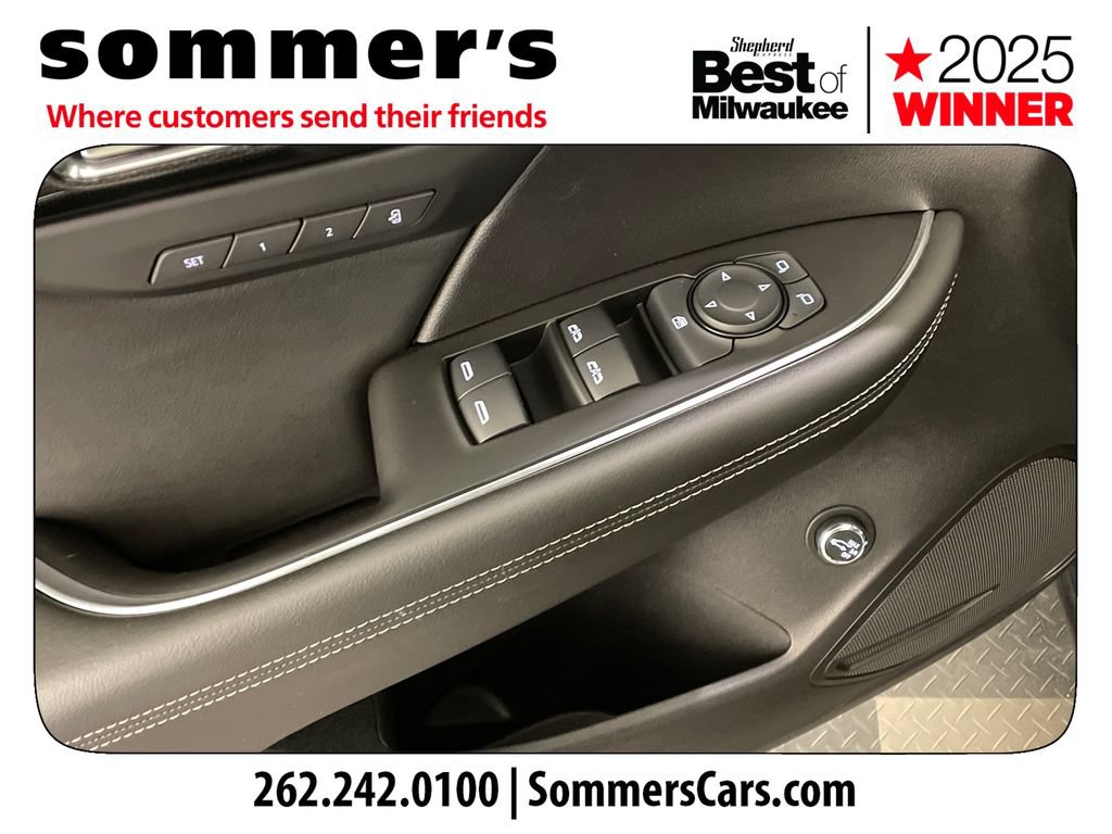 Used 2023 Buick Envision Essence AWD/4WD image 11