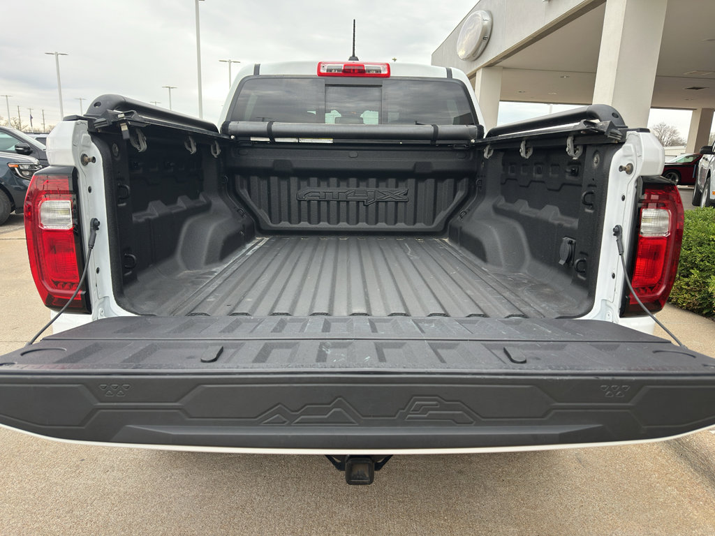 Used 2024 GMC Canyon AT4X AWD/4WD image 9