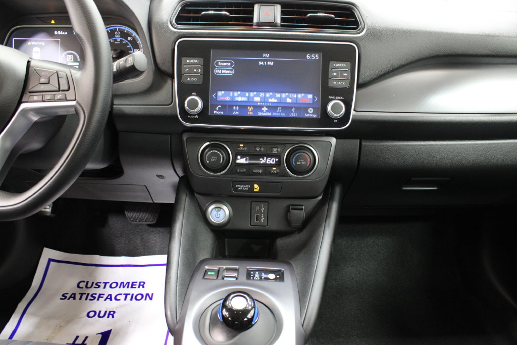 Used 2025 Nissan Leaf S FWD image 20