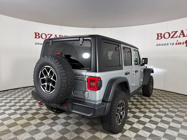Used 2024 Jeep Wrangler Unlimited Rubicon AWD/4WD image 8