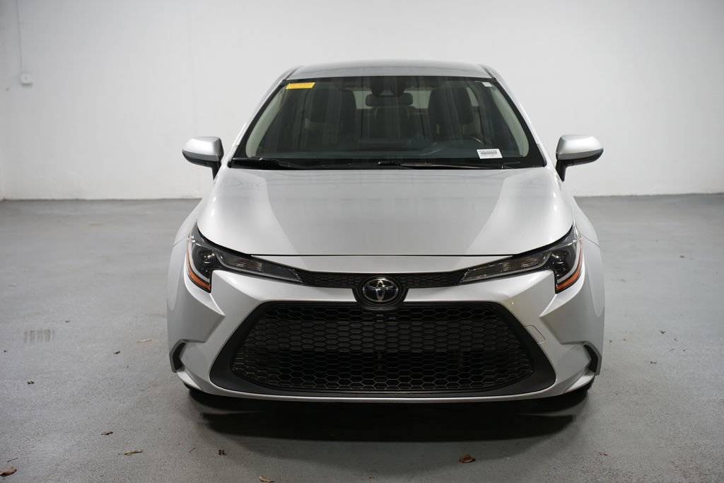 Certified 2022 Toyota Corolla LE image 2