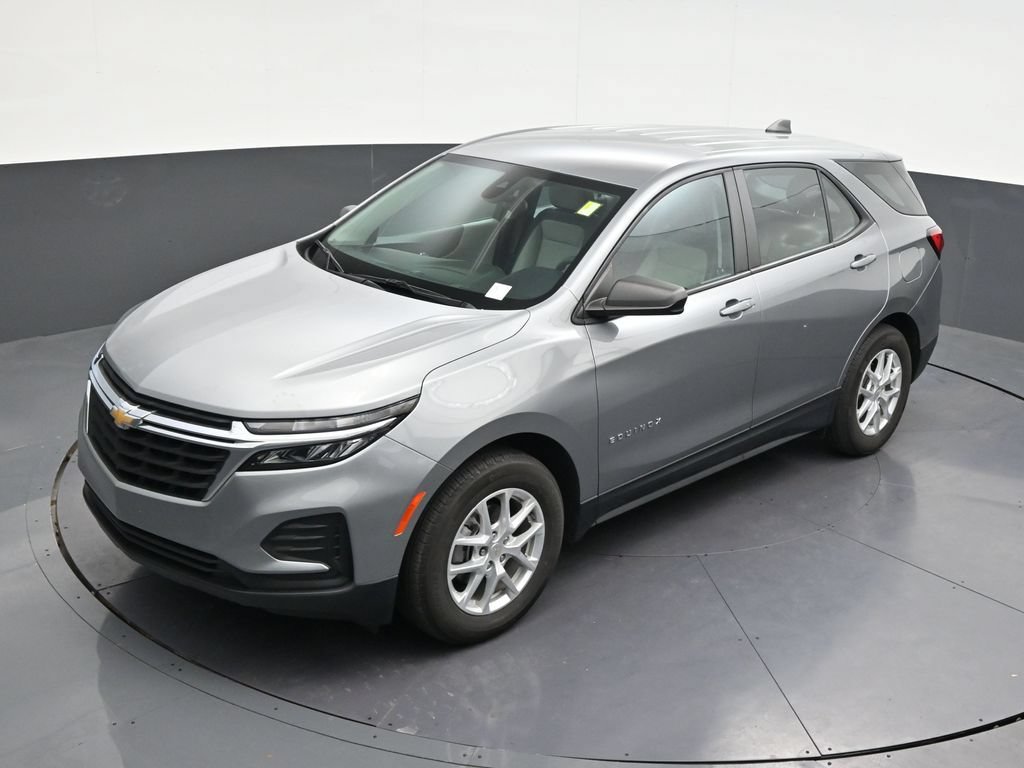 Used 2024 Chevrolet Equinox LS w/ Driver Confidence II Package FWD image 15