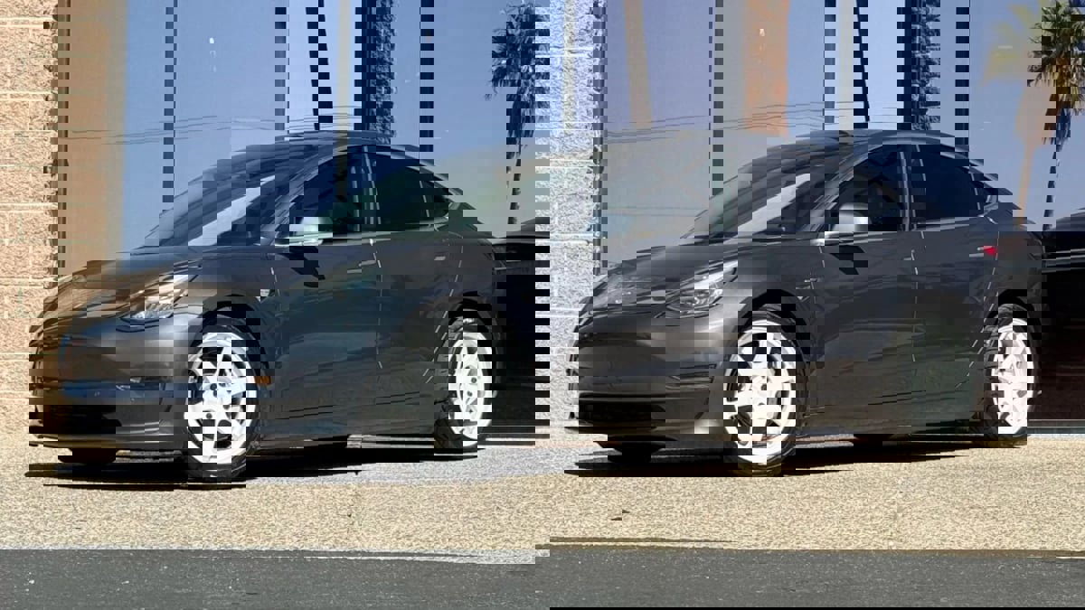Used 2019 Tesla Model 3 Long Range image 3