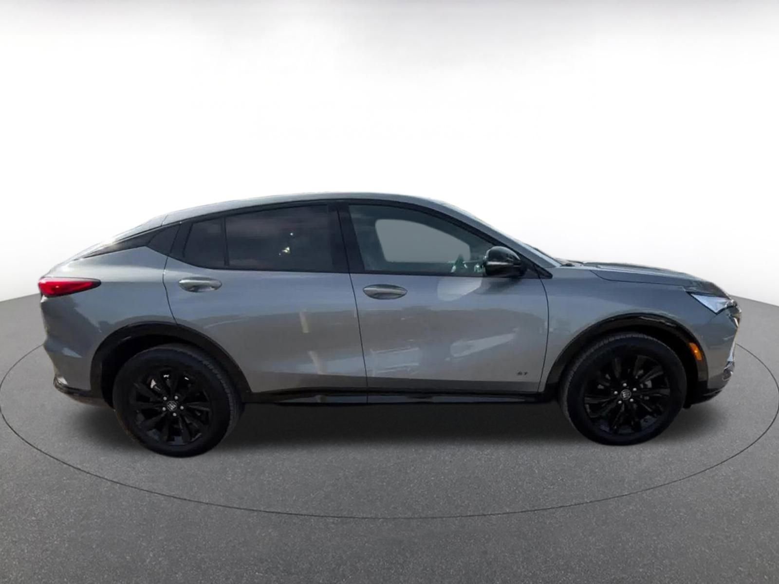 Used 2025 Buick Envista Sport Touring image 16