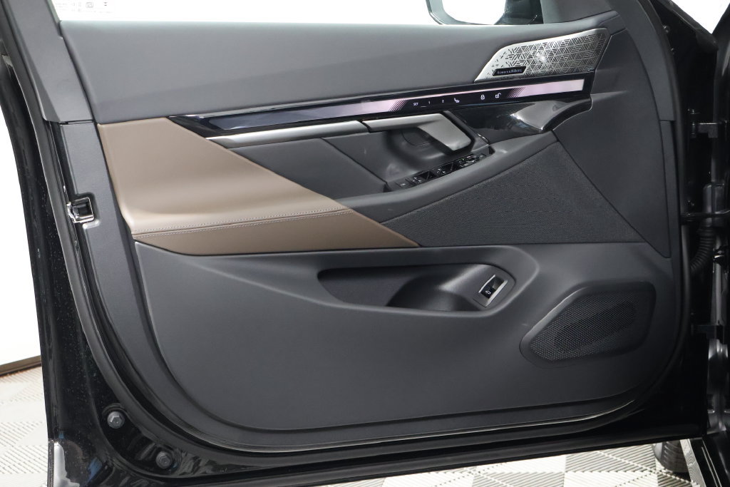 New 2027 BMW 530i w/ M Sport Package RWD image 7