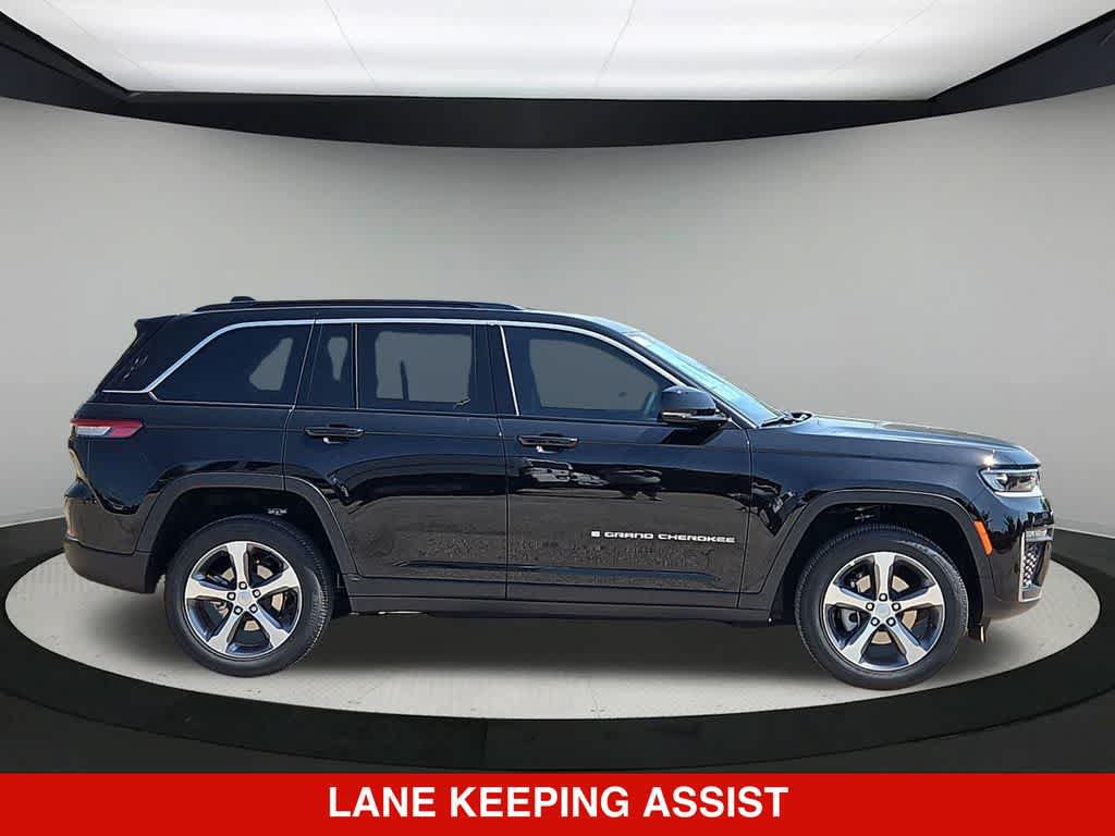New 2026 Jeep Grand Cherokee Limited AWD/4WD image 8