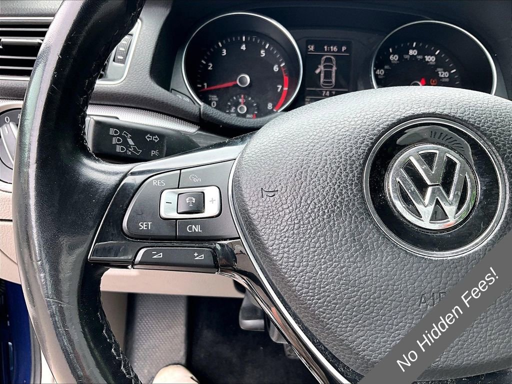Used 2016 Volkswagen Passat 1.8T SE FWD image 16